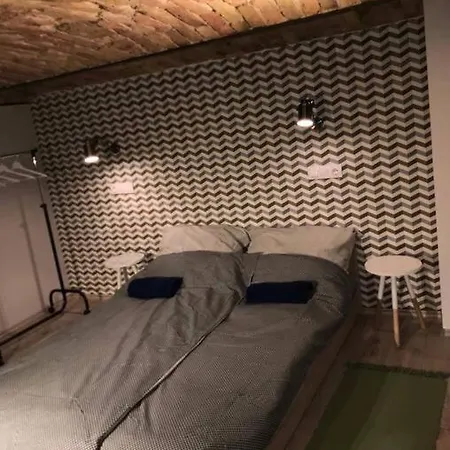 Csengery Apartment
